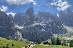 e8562100-b1e3-4aed-b958-427ceca01cde