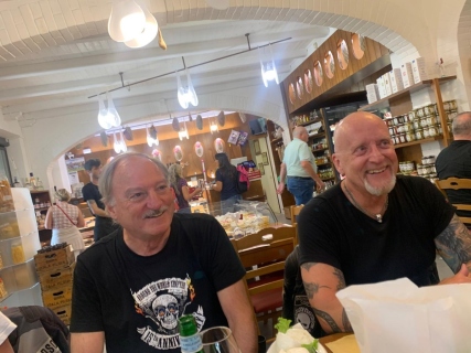 938f2935-d88b-434b-814e-45d4400f46b6